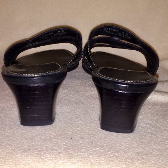 Cole Haan Resort Black Sandals - Picture 5 of 8